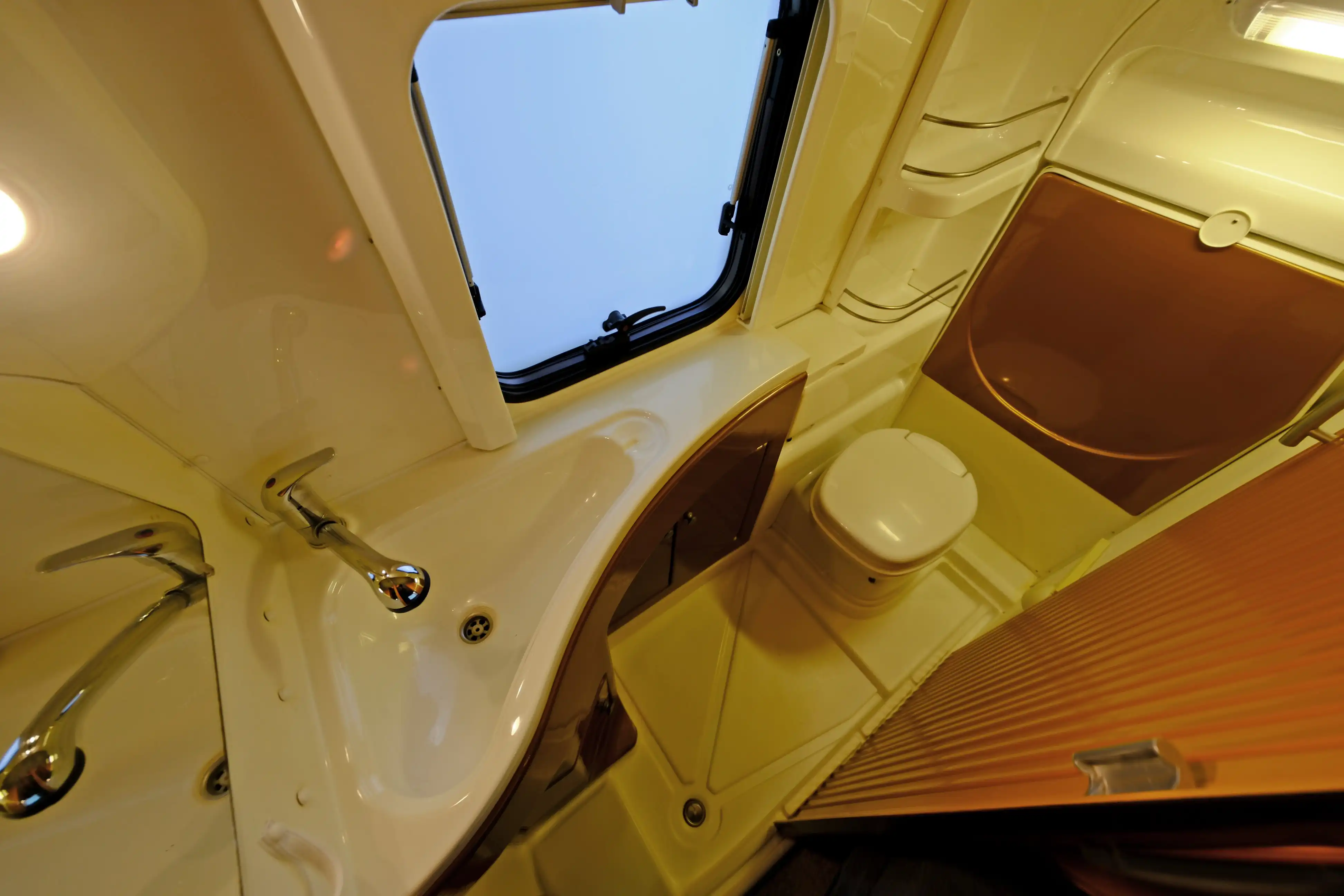HYMER-ERIBA Style ECS 576